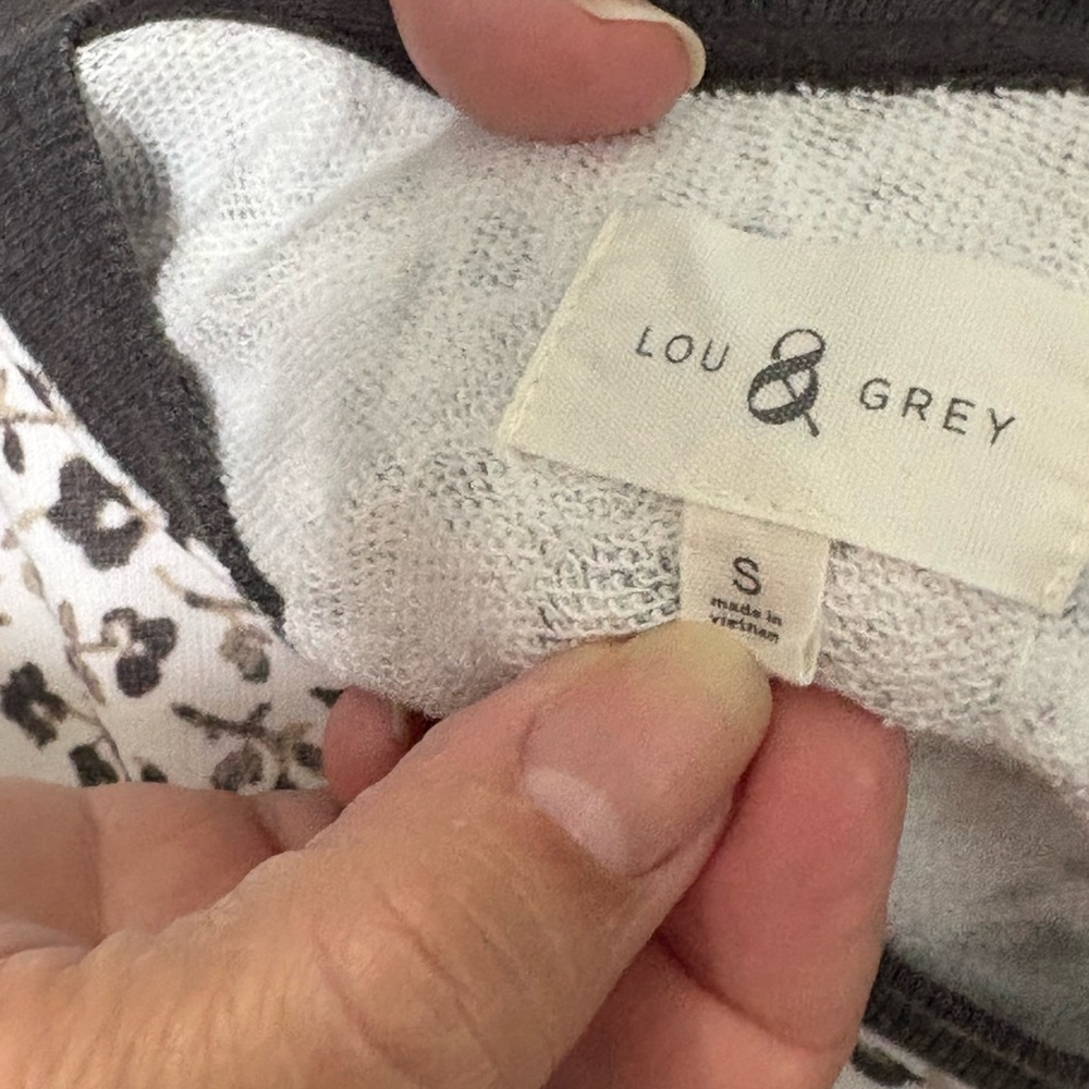 Lou & Grey Black and White Patterned Sweatshirt - Picture 2 of 2